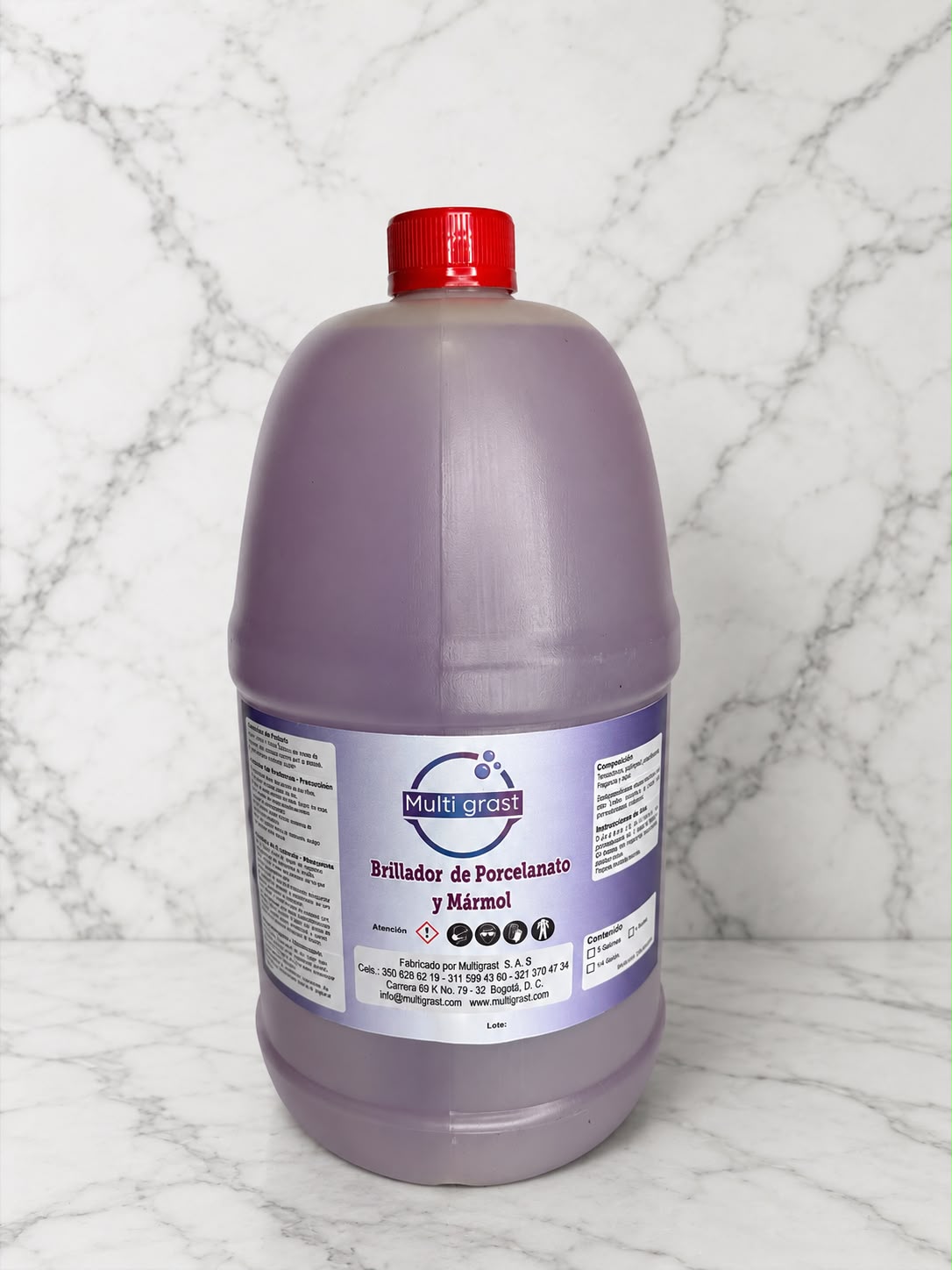 Brillador para porcelanato ideal para aumentar el brillo en pisos de marmol y porcelanato en hogares y edificios